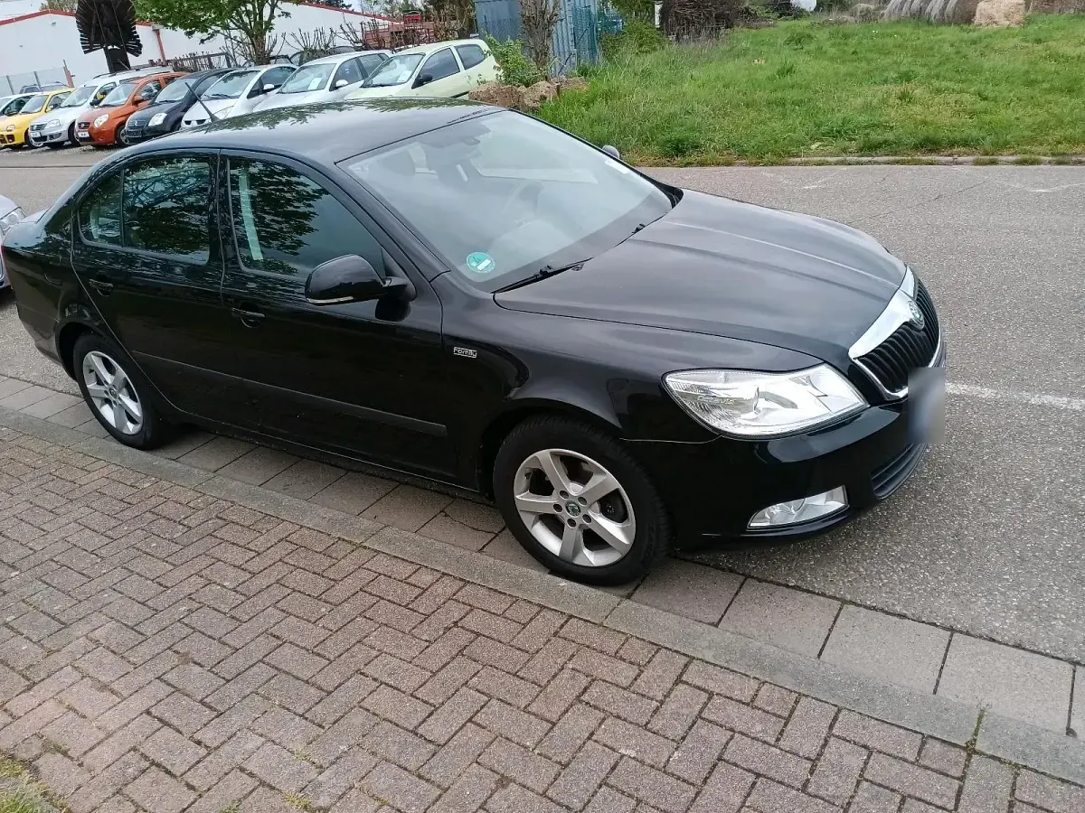 Gebraucht Skoda Octavia 2012 Schwarz Limousine