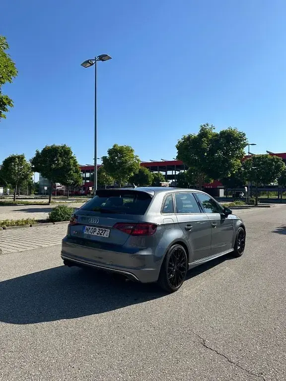 Gebraucht Audi S3 Sport 300 PS (220 kW) 2013 Grau Limousine