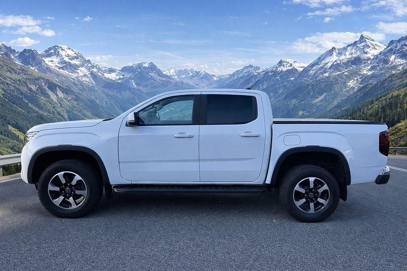 Gebraucht VW Amarok Style 241 PS (177 kW) 2024 Weiß Pickup