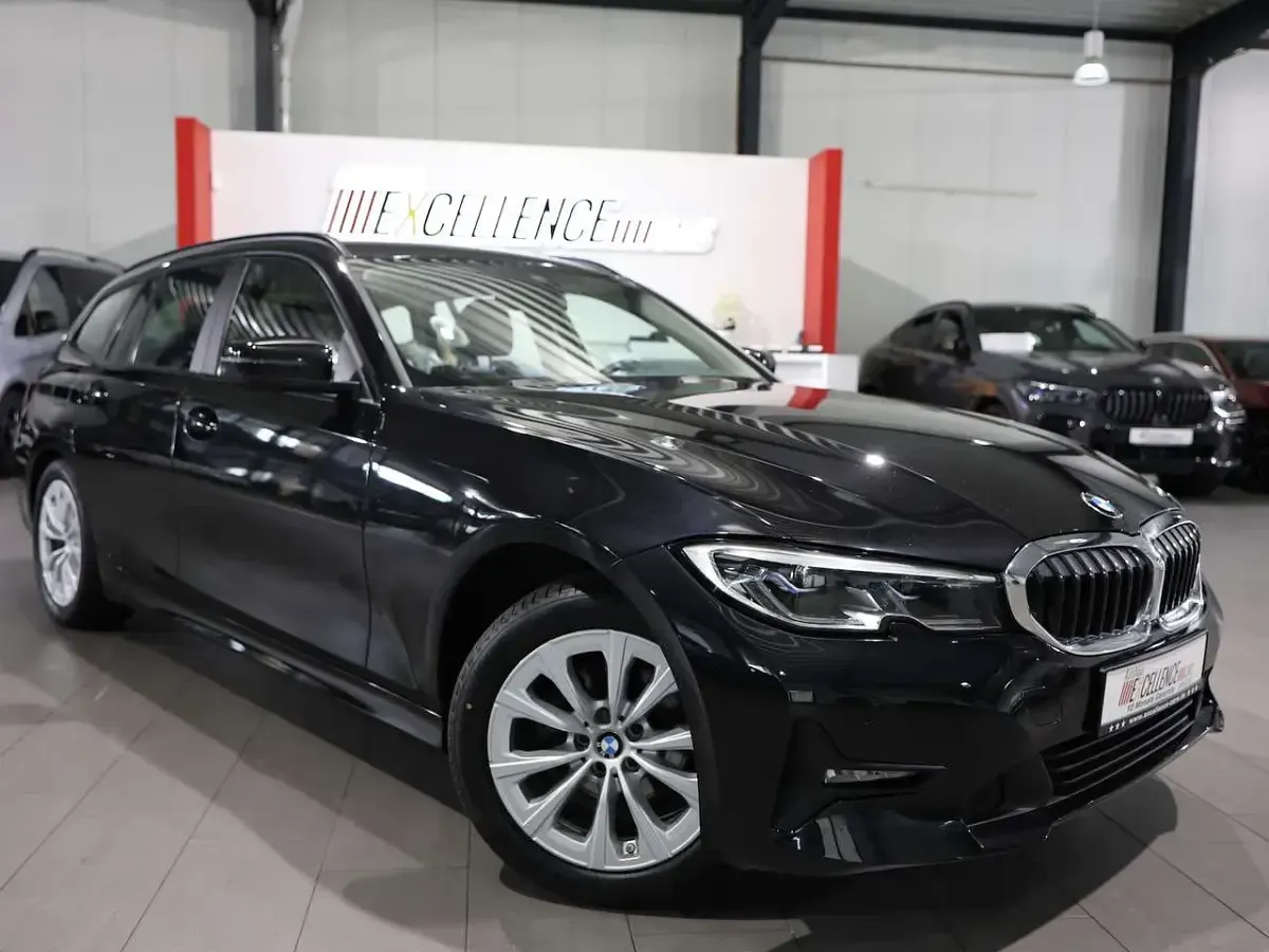 Gebraucht BMW 320 Advantage 190 PS (139 kW) 2022 Schwarz Kombi