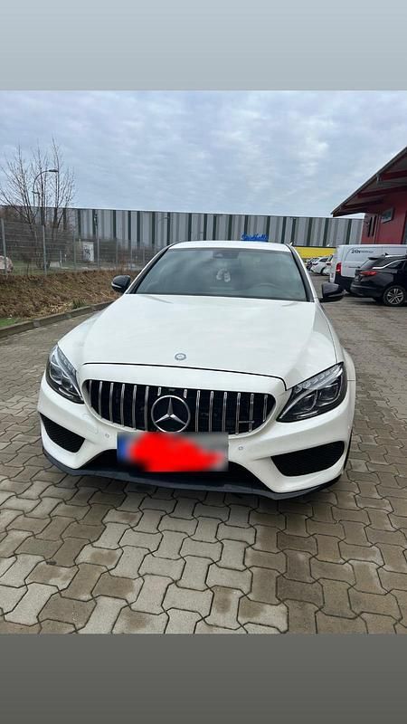 Gebraucht Mercedes C250 211 PS (155 kW) 2015 Weiß Limousine