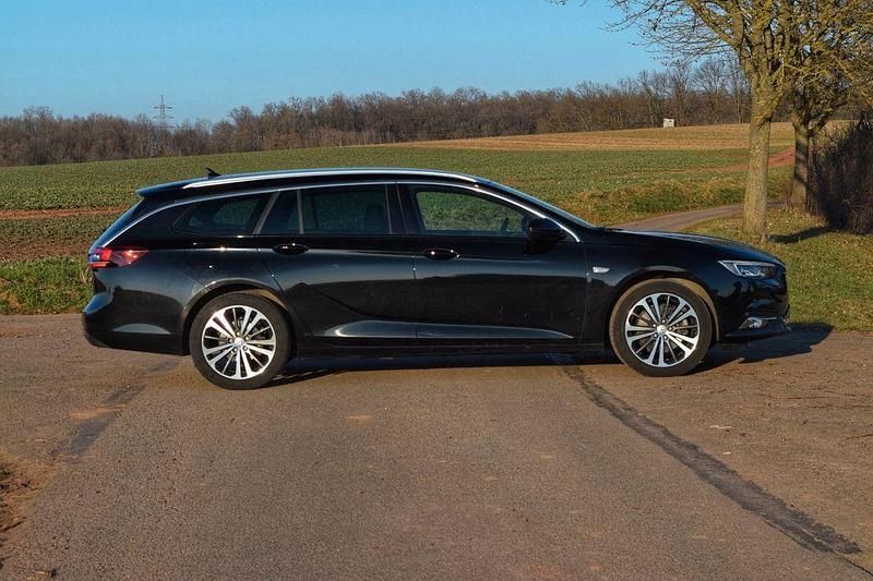 Gebraucht Opel Insignia 170 PS (125 kW) 2020 Schwarz Limousine