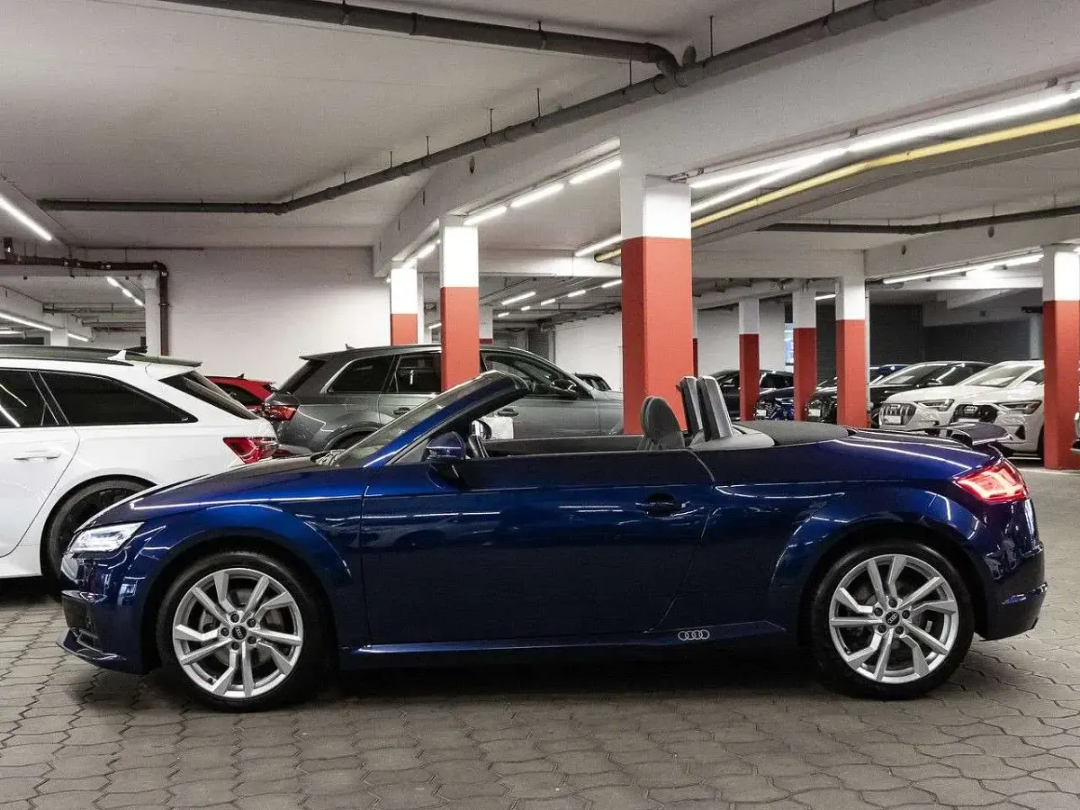 Gebraucht Audi TT 197 PS (144 kW) 2021 Navarrablau metallic/verdeck s Cabrio