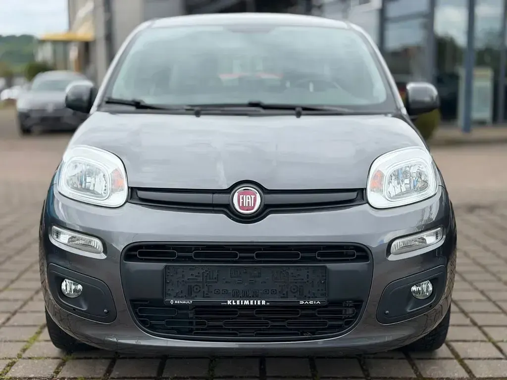 Gebraucht Fiat Panda Lounge 69 PS (50 kW) 2017 Grau Kleinwagen