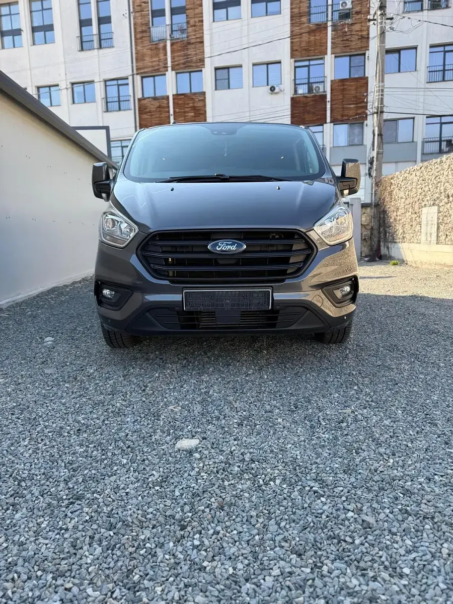 Gebraucht Ford Transit Custom 131 PS (96 kW) 2021 Grau Van / Kleinbus