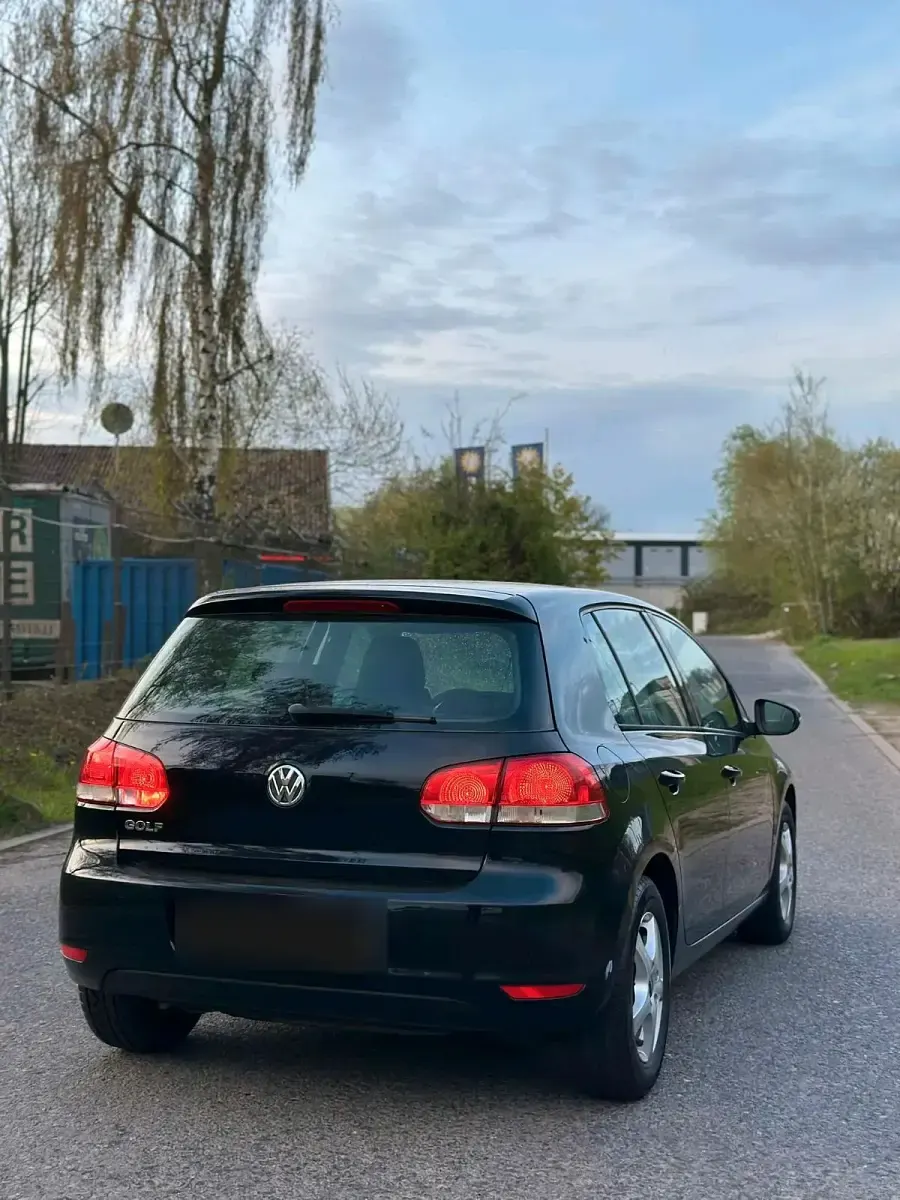 Second-hand VW Golf VI 2008 Negru Hatchback