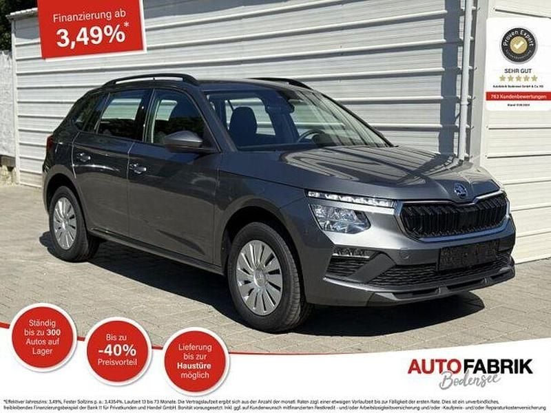 Graphitegrau metallic Neu 2025 Skoda Kamiq Essence SUV | 23.990 € (Superpreis) - Bild 1/4