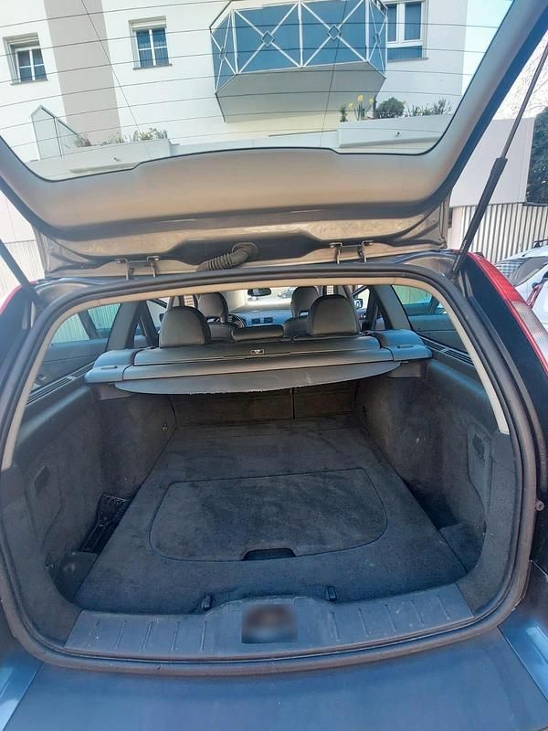 Gebraucht Volvo V50 220 PS (161 kW) 2004 Grau Kombi