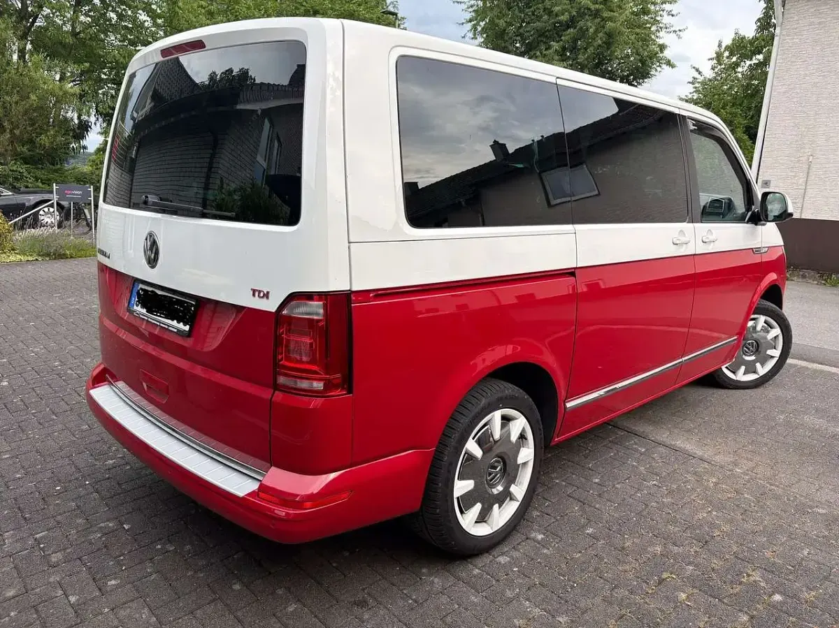Gebraucht VW Multivan Highline 204 PS (150 kW) 2016 Weiß Van / Kleinbus