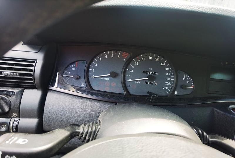 Gebraucht Opel Omega 144 PS (105 kW) 2001 Grau Limousine