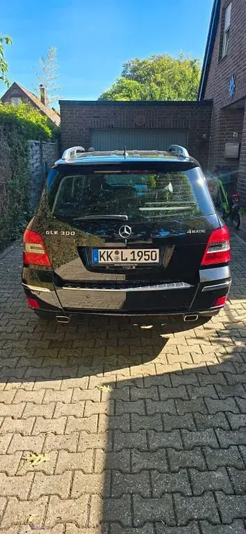 Gebraucht Mercedes GLK300 231 PS (169 kW) 2009 Schwarz SUV