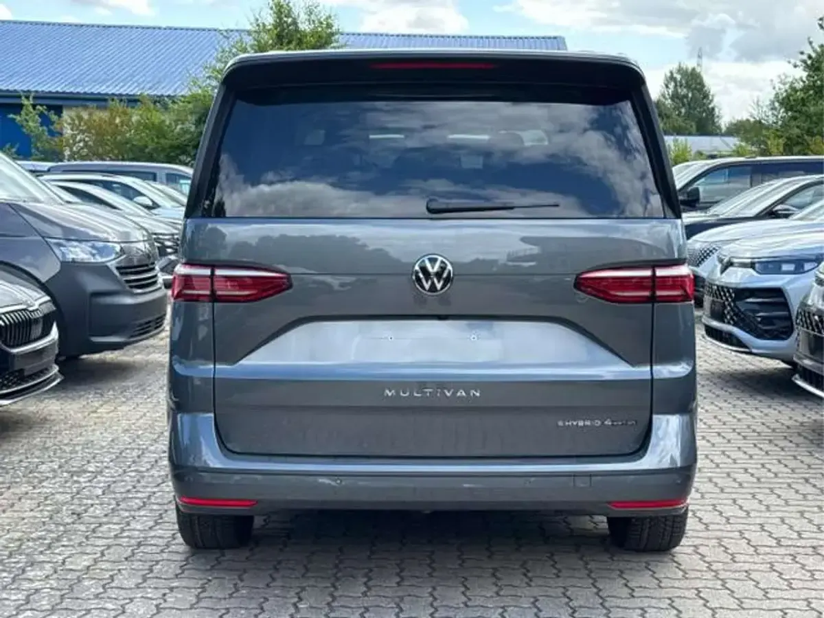 Neu VW Multivan Business 245 PS (180 kW) 2026 Indiumgrau metallic Van / Kleinbus