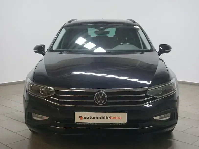 Gebraucht VW Passat Business 150 PS (110 kW) 2023 Deep black Kombi