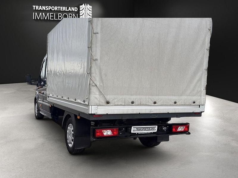 Gebraucht Ford Transit Trend 131 PS (96 kW) 2020 Blau Van / Kleinbus
