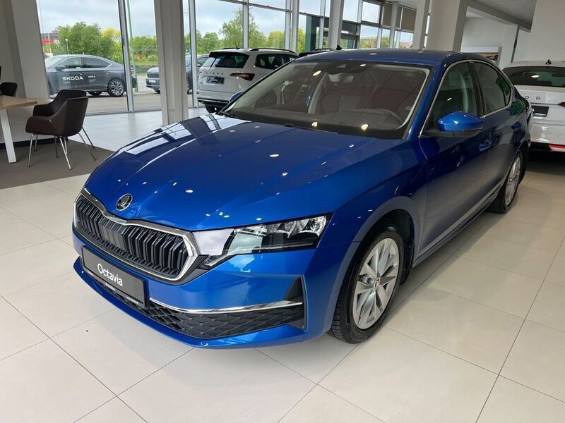 Blau Gebraucht 2024 Skoda Octavia Selection Limousine | 25.362 € (Guter Preis) - Bild 1/4