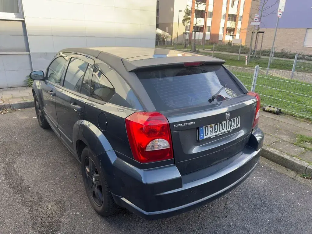 Gebraucht Dodge Caliber SXT 156 PS (114 kW) 2006 Beige Kleinwagen