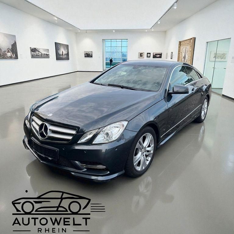 Gebraucht Mercedes E200 AMG 184 PS (135 kW) 2012 Grau Coupé