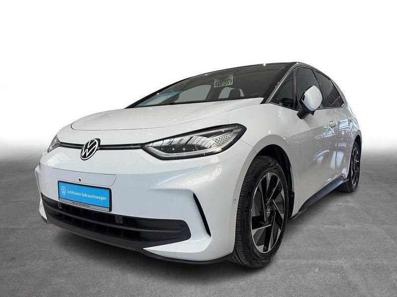 Gebraucht VW ID.3 Pro 150 kW (204 PS) 2024 Gletscherweiß metallic/schwarz Kleinwagen