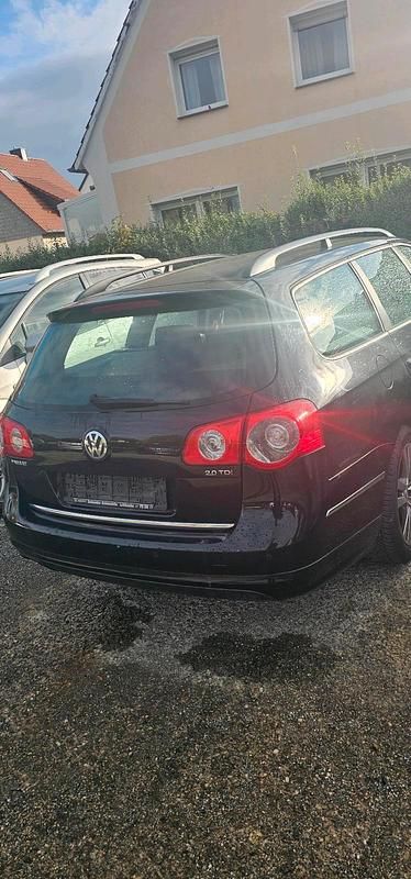 Second-hand VW Passat 143 CP (105 kW) 2009 Negru Break