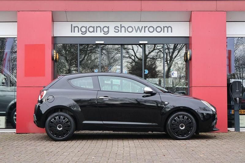 Gebraucht Alfa Romeo MiTo Super 101 PS (74 kW) 2016 Schwarz Kleinwagen