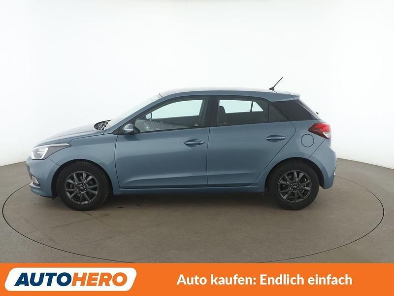 Gebraucht Hyundai i20 YES! 84 PS (61 kW) 2017 Blau Kleinwagen