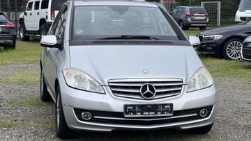 Silber Gebraucht 2008 Mercedes A150 Elegance Limousine | 3.480 € (Guter Preis) - Bild 1/4