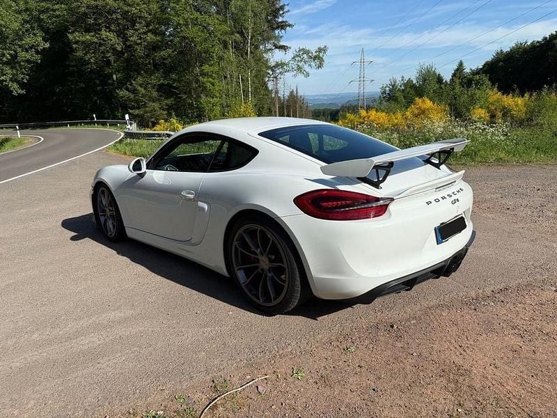 Weiß Gebraucht 2016 Porsche Cayman GT4 Coupé | 90.200 € (Guter Preis) - Bild 1/4