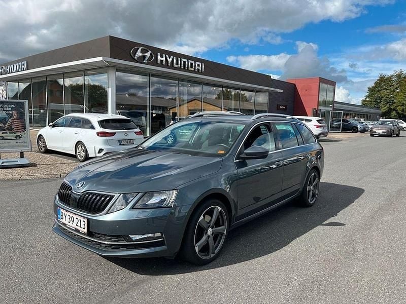 Grau Gebraucht 2018 Skoda Octavia Kombi | 8.899 € (Superpreis) - Bild 1/4
