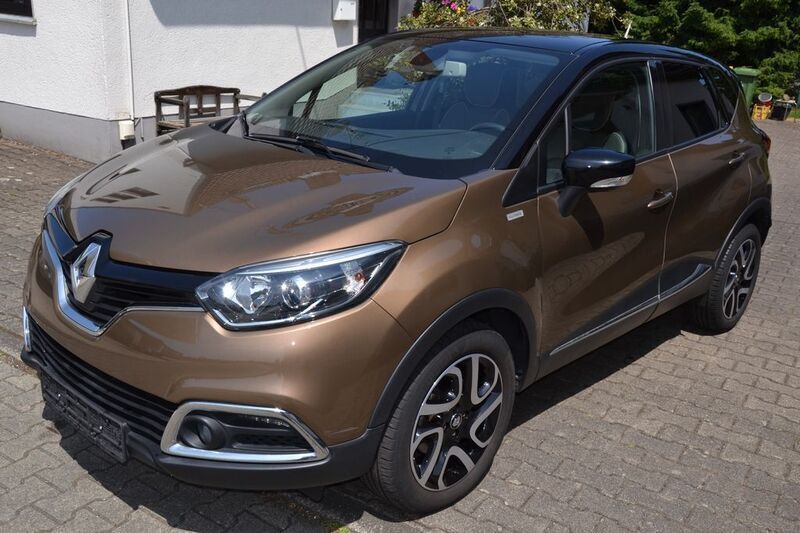 Schwarz Gebraucht 2016 Renault Captur Elysee SUV | 11.990 € (Fairer Preis) - Bild 1/4