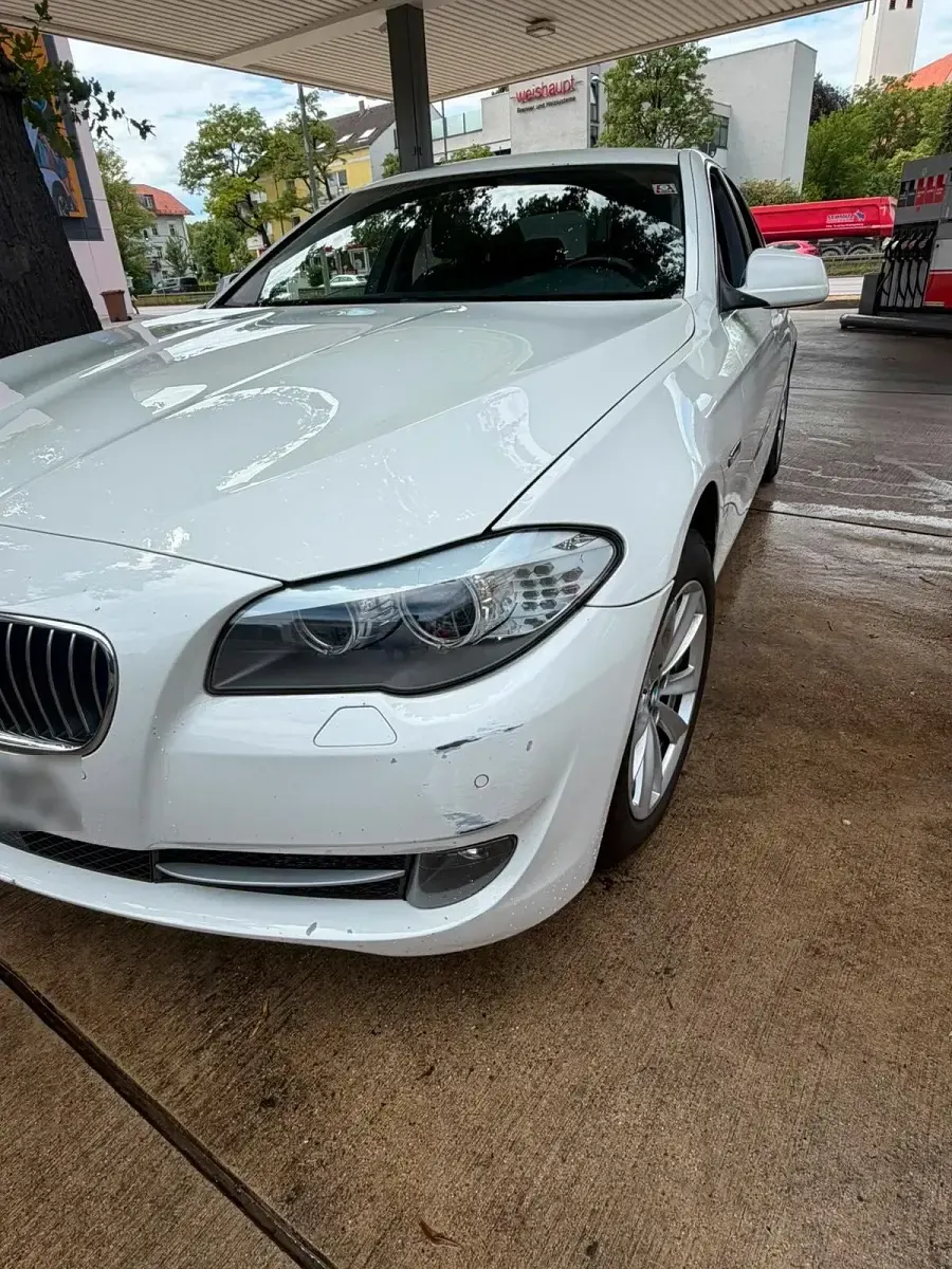 Gebraucht BMW 525 204 PS (150 kW) 2011 Weiß Limousine