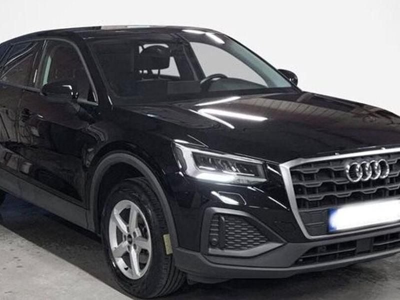 Gebraucht Audi Q2 Basis 150 PS (110 kW) 2022 Brillantschwarz SUV