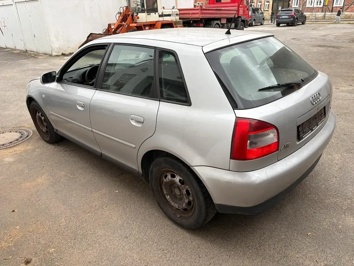 Occasion Audi A3 Basis 102 ch (75 kW) 2003 Argent Citadine