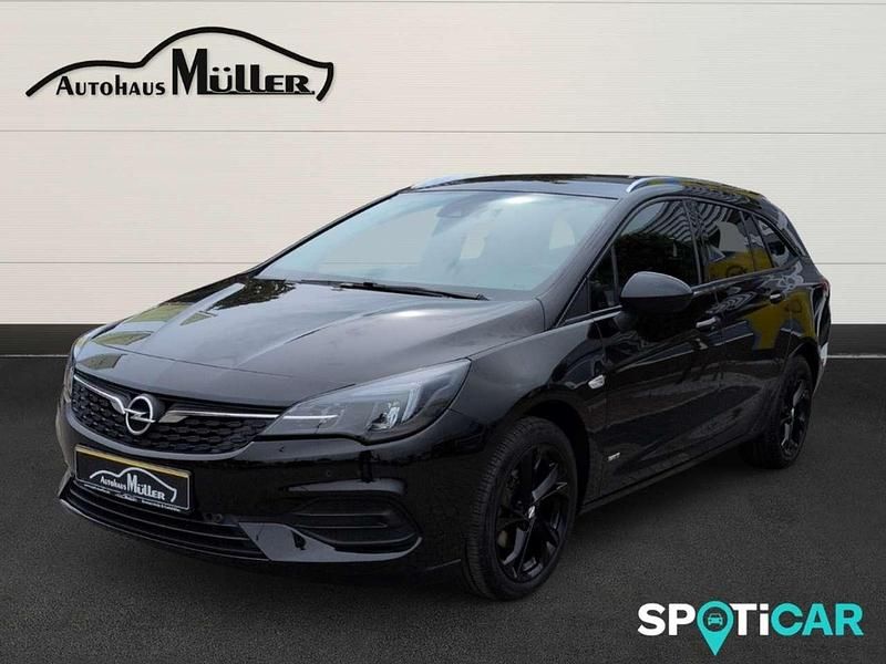Onyx schwarz Gebraucht 2022 Opel Astra Design & Tech Kombi | 18.445 € (Fairer Preis) - Bild 1/4
