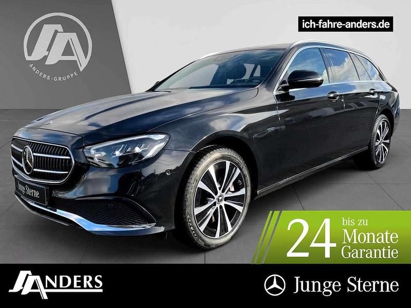 Obsidianschwarz Gebraucht 2021 Mercedes E300 Avantgarde Limousine | 31.844 € (Guter Preis) - Bild 1/3