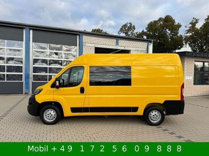 Farbe gelb genet ral 1032/farbe Gebraucht 2021 Peugeot Boxer Premium Van | 13.500 € (Guter Preis) - Bild 1/4