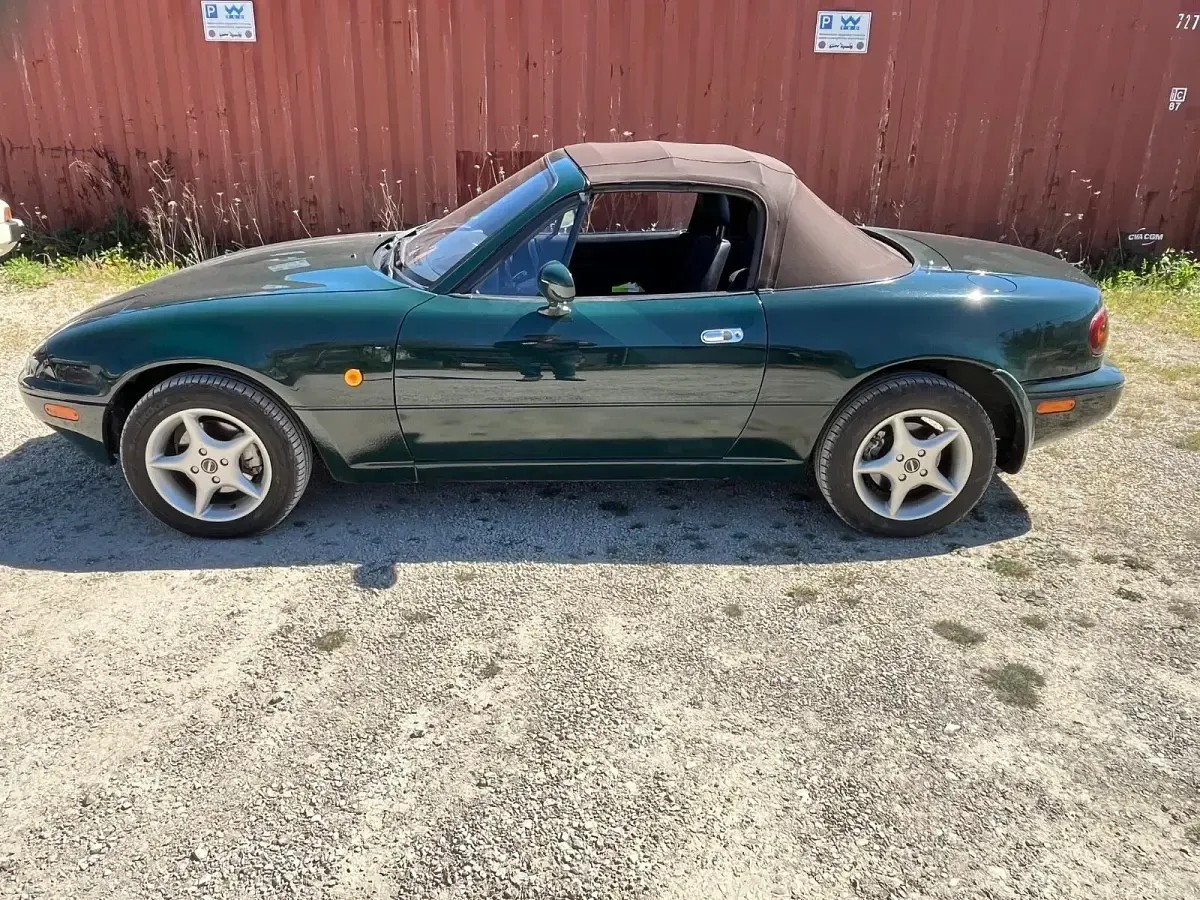 Używany Mazda MX5 90 KM (66 kW) 1995 Zielony Kabriolet