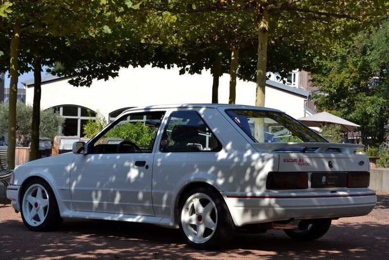 Gebraucht Ford Escort RS 132 PS (97 kW) 1988 Weiß Limousine