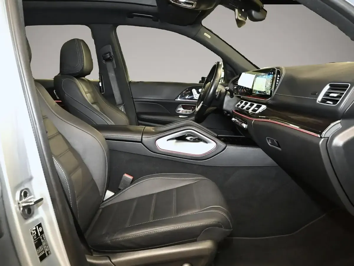 Gebraucht Mercedes GLS450 367 PS (269 kW) 2023 Manufacturer SUV