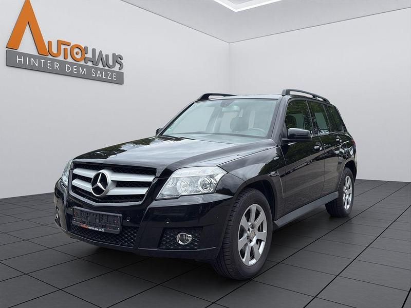 Schwarz Gebraucht 2009 Mercedes GLK220 SUV | 10.990 € (Fairer Preis) - Bild 1/4