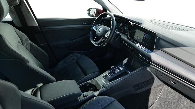 Gebraucht VW Golf VII Style 150 PS (110 kW) 2021 Rot Kleinwagen