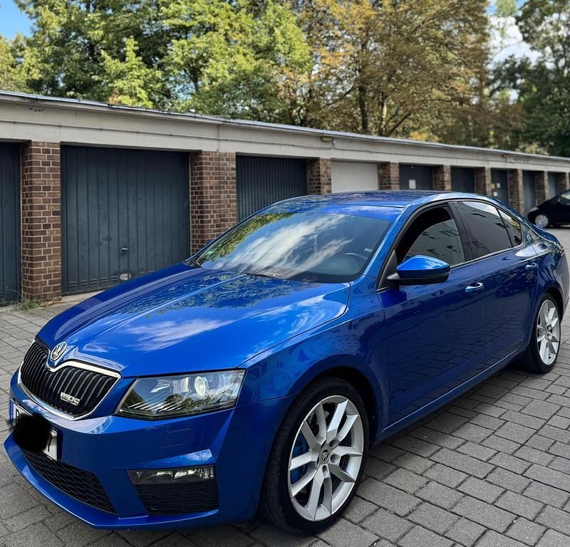 Blau Gebraucht 2014 Skoda Octavia vRS Limousine | 9.200 € (Guter Preis) - Bild 1/4