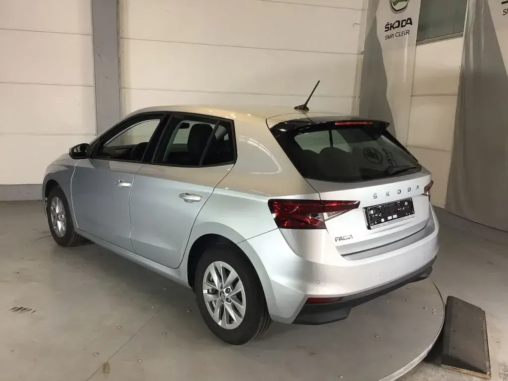 Usata Skoda Fabia Selection 80 CV (58 kW) 2023 Argento Utilitaria