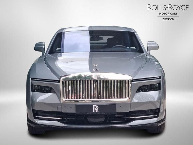 Neu Rolls Royce Spectre 430 kW (585 PS) 2025 Stone grey Coupé