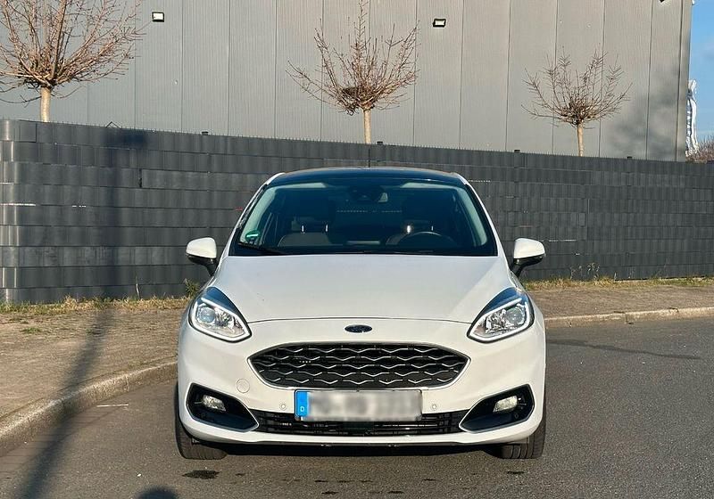 Gebraucht Ford Fiesta Vignale 101 PS (74 kW) 2018 Weiß Kleinwagen
