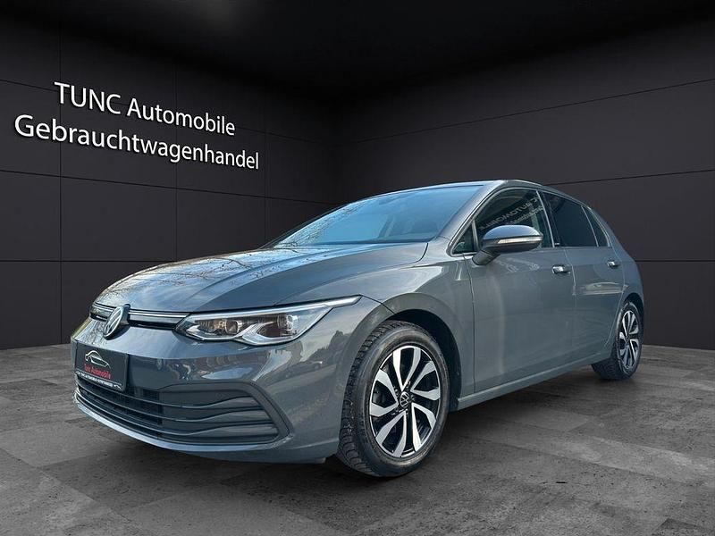 Gebraucht VW Golf VIII Active 150 PS (110 kW) 2022 Grau Limousine
