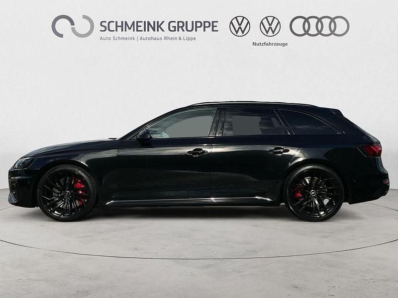 Gebraucht Audi RS4 Ambiente 450 PS (330 kW) 2024 Mythosschwarz metallic Kombi
