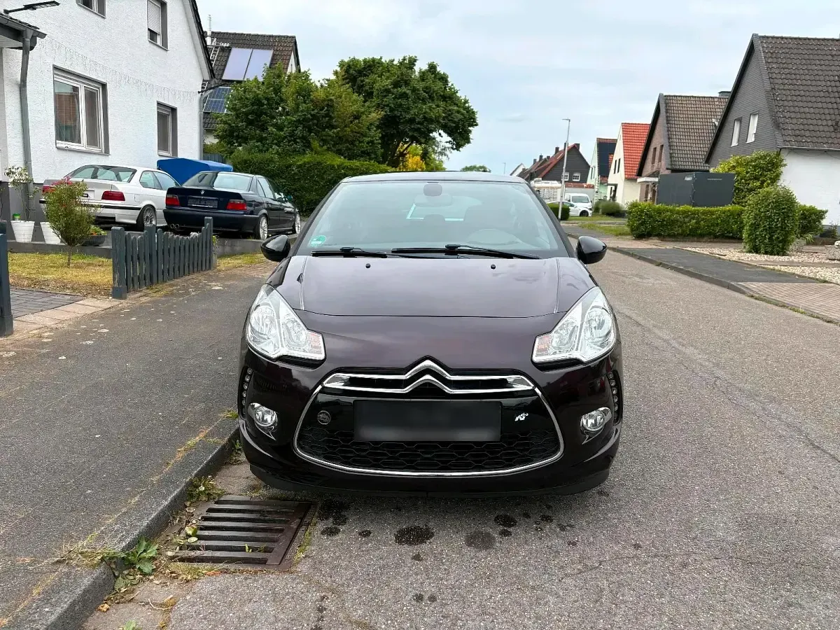 Gebraucht Citroën DS3 81 PS (59 kW) 2014 Violet Kleinwagen