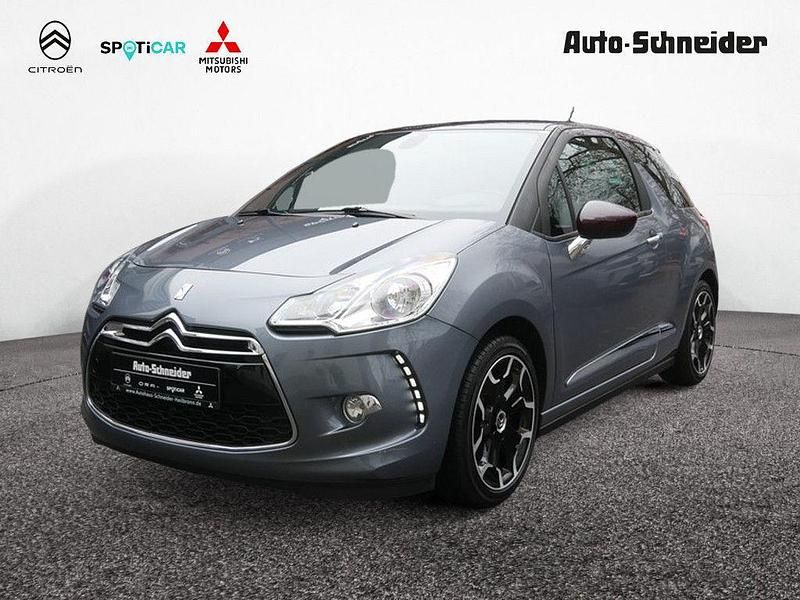 Grau Gebraucht 2010 Citroën DS3 Sport Chic Limousine | 9.980 € - Bild 1/4