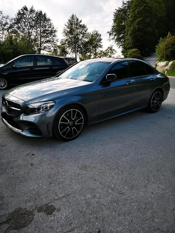Gebraucht Mercedes C300 AMG 2019 Grau Limousine
