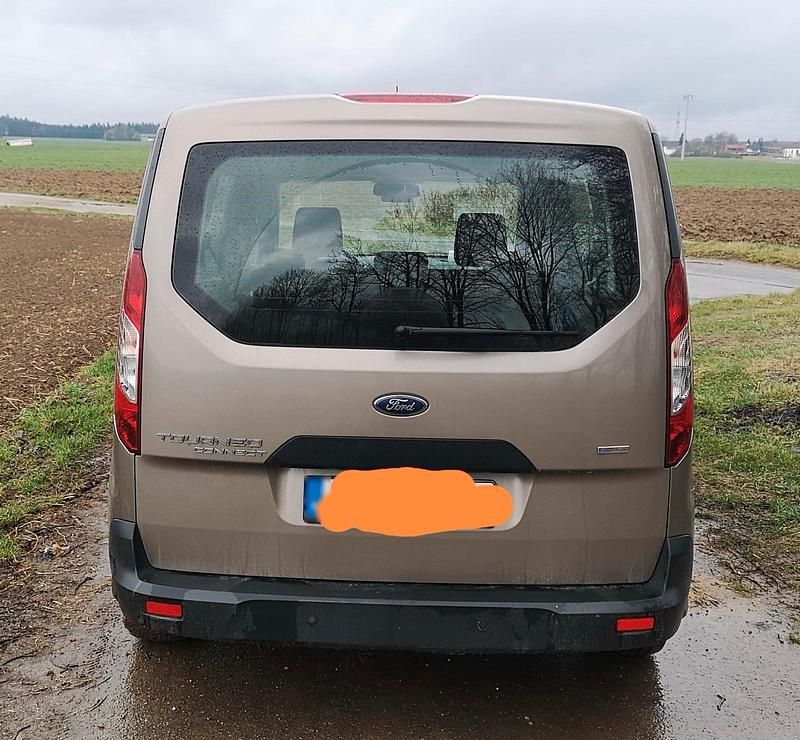 Gebraucht Ford Tourneo 120 PS (88 kW) 2018 Andere farben Van / Kleinbus